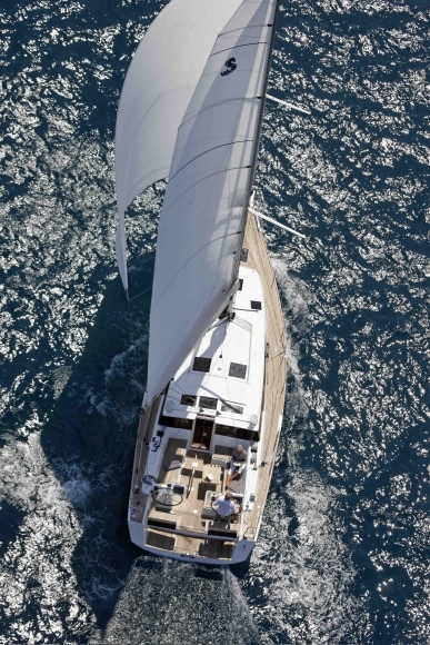 Beneteau Sense 43 12